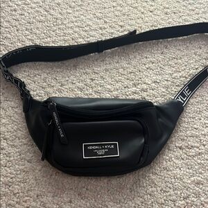Kendall & Kylie Black Belt Bag with Adjustable Strap